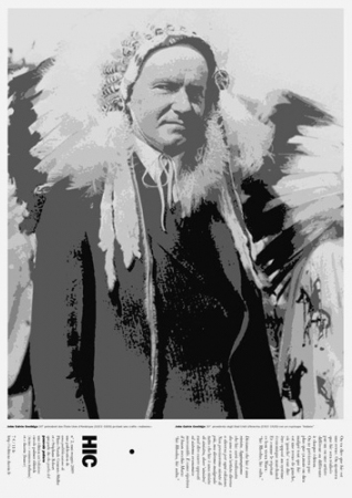 John Calvin Coolidge, 30° presidente degli Stati Uniti d’America (23-29) con un copricapo «indiano». 
